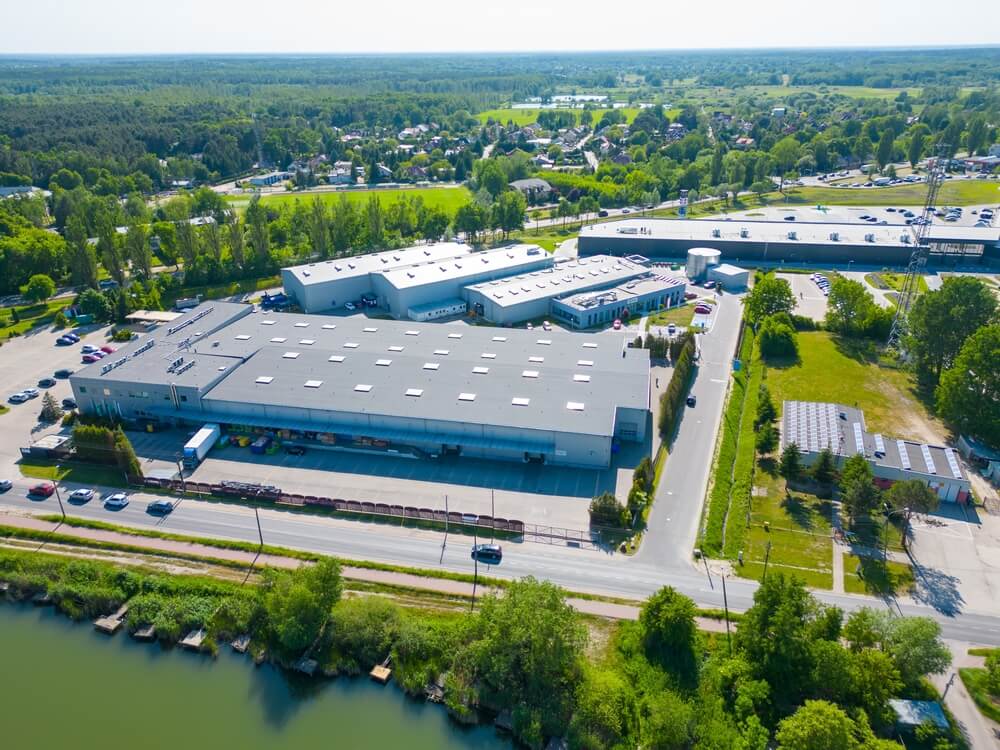 Bird’s eye view of a roof on a commercial building in an industrial complex