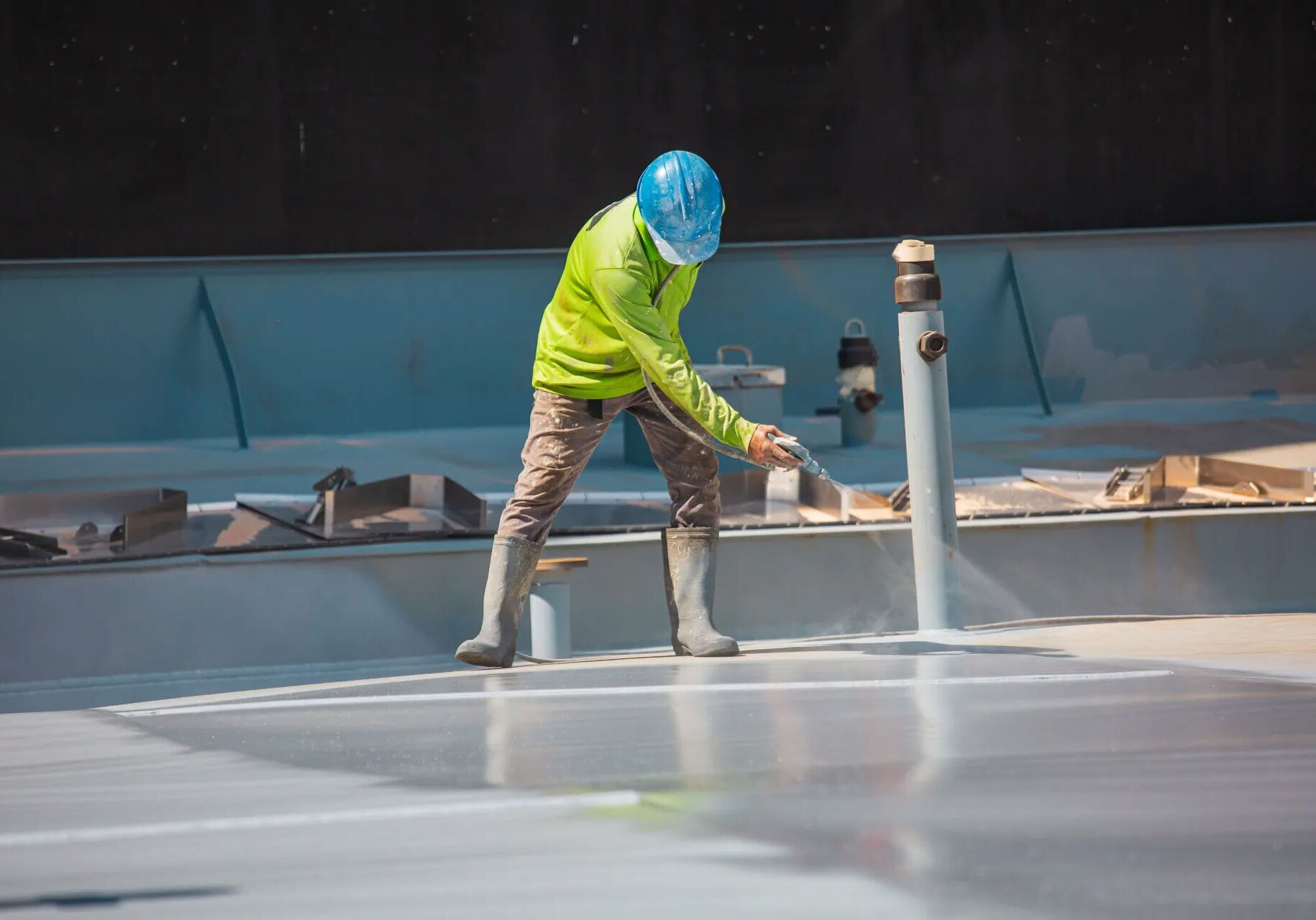 industrial-foam-roofing-system-99 Foam roofing system applied to an industrial flat roof